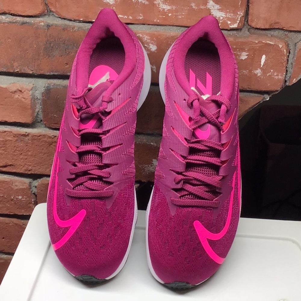 SOLD! Only one available 💌 Nike Zoom Rival Fly 🏎 size 7 sneakers🎈 - Picture 2 of 5
